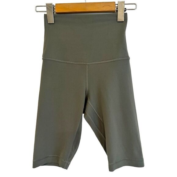 Lululemon Align Super-High-Rise Short 10"Grey Sage Size 2 - Picture 4 of 8